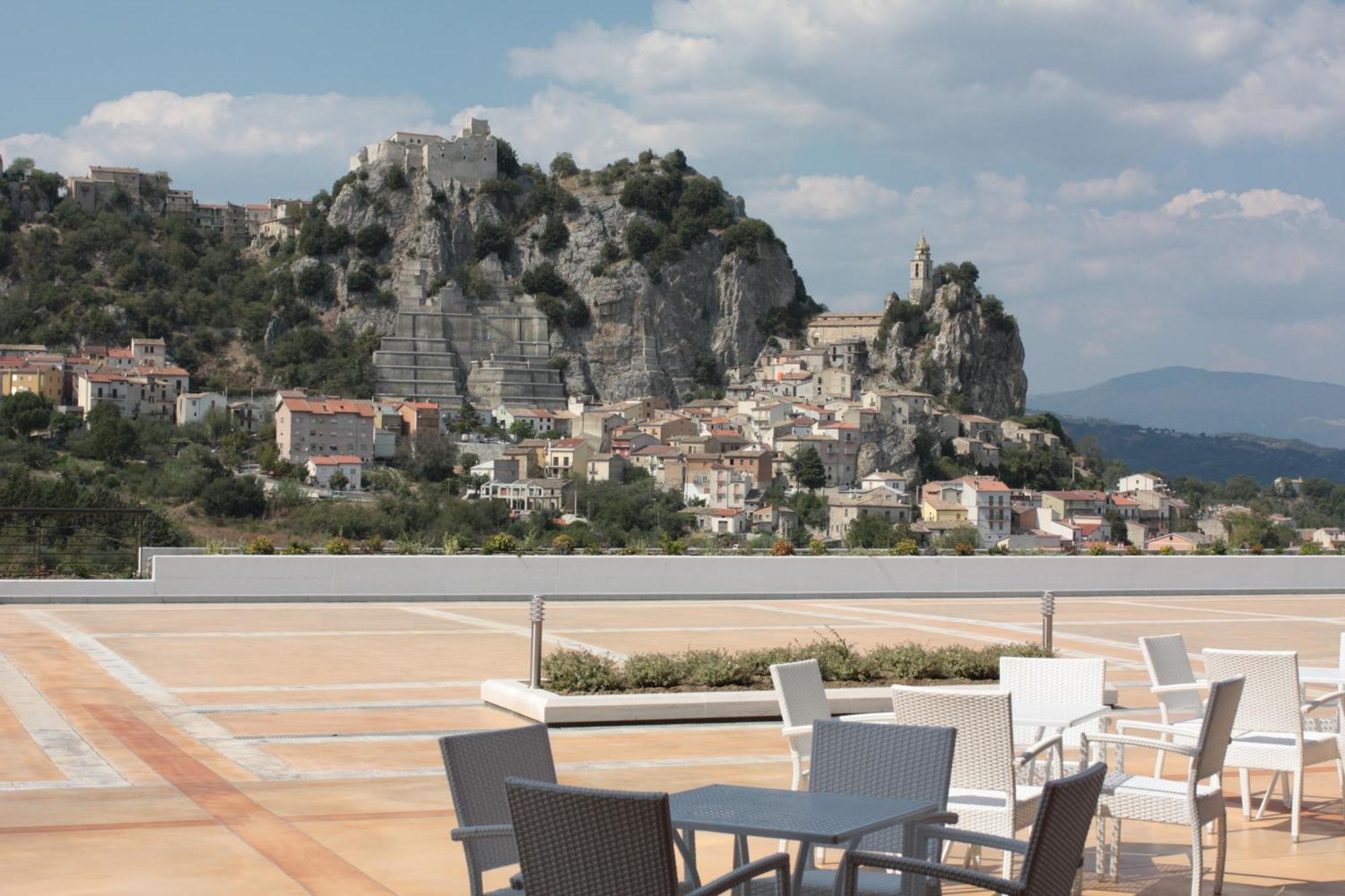 Domus Hotel Bagnoli Del Trigno Ngoại thất bức ảnh