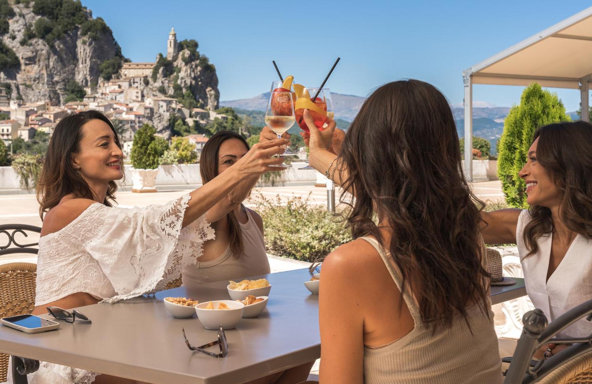 Domus Hotel Bagnoli Del Trigno Ngoại thất bức ảnh